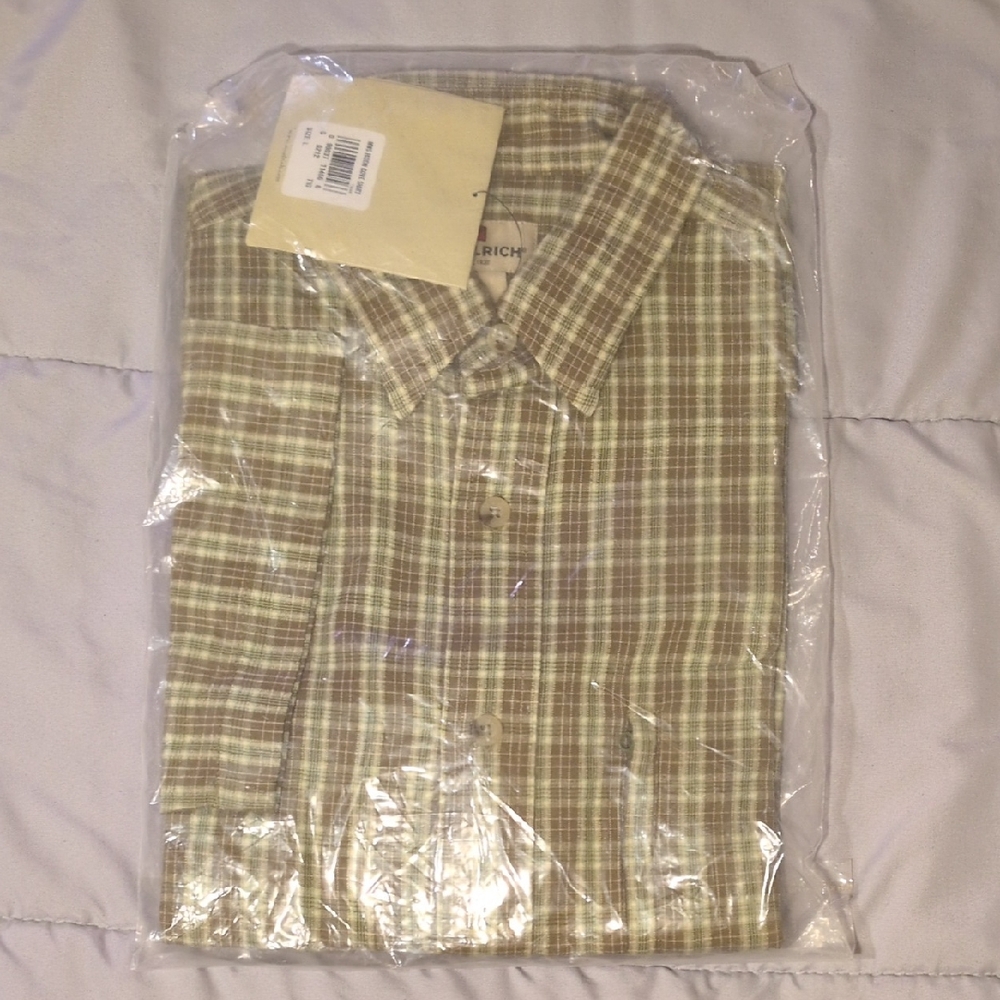 Woolrich (L) Khaki Plaid Short Sleeve Shirt